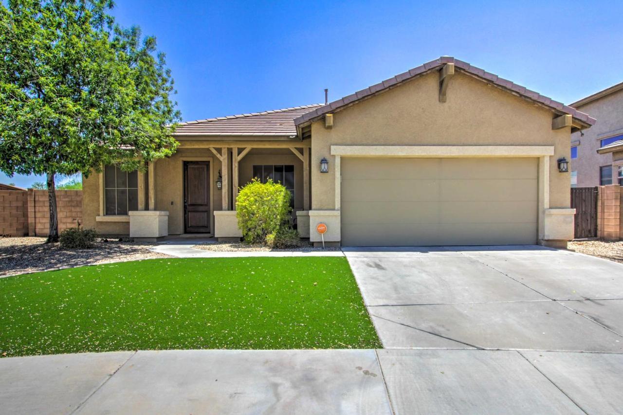 Family-Friendly Goodyear Home With Private Pool Exterior photo